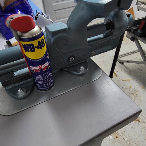 Menghină veche readus la viată.