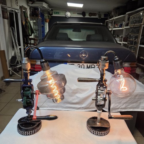 Lampi din masini de gaurit vechi