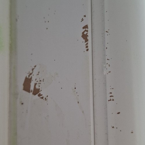 Eliminare urme banda adeziva de pe rama termopanelor