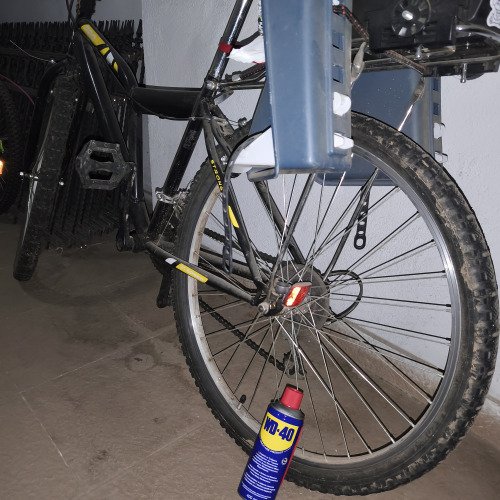 Cum am adus bicicleta uitată la viață cu WD-40