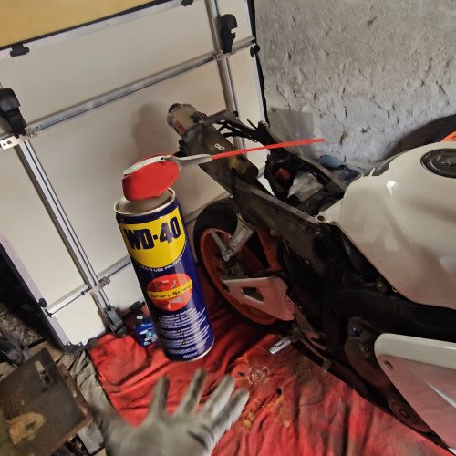 Operațiunea 40: Salvați Honda!