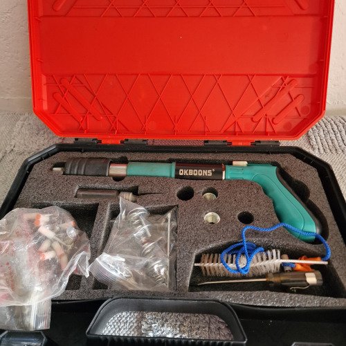 Repararea pistolului de inpuscat cuie in beton,fier si altele.