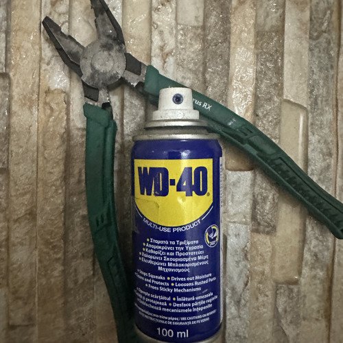 WD40 contra ruginei